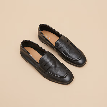 Mocassins à talons plats et bouts arrondis