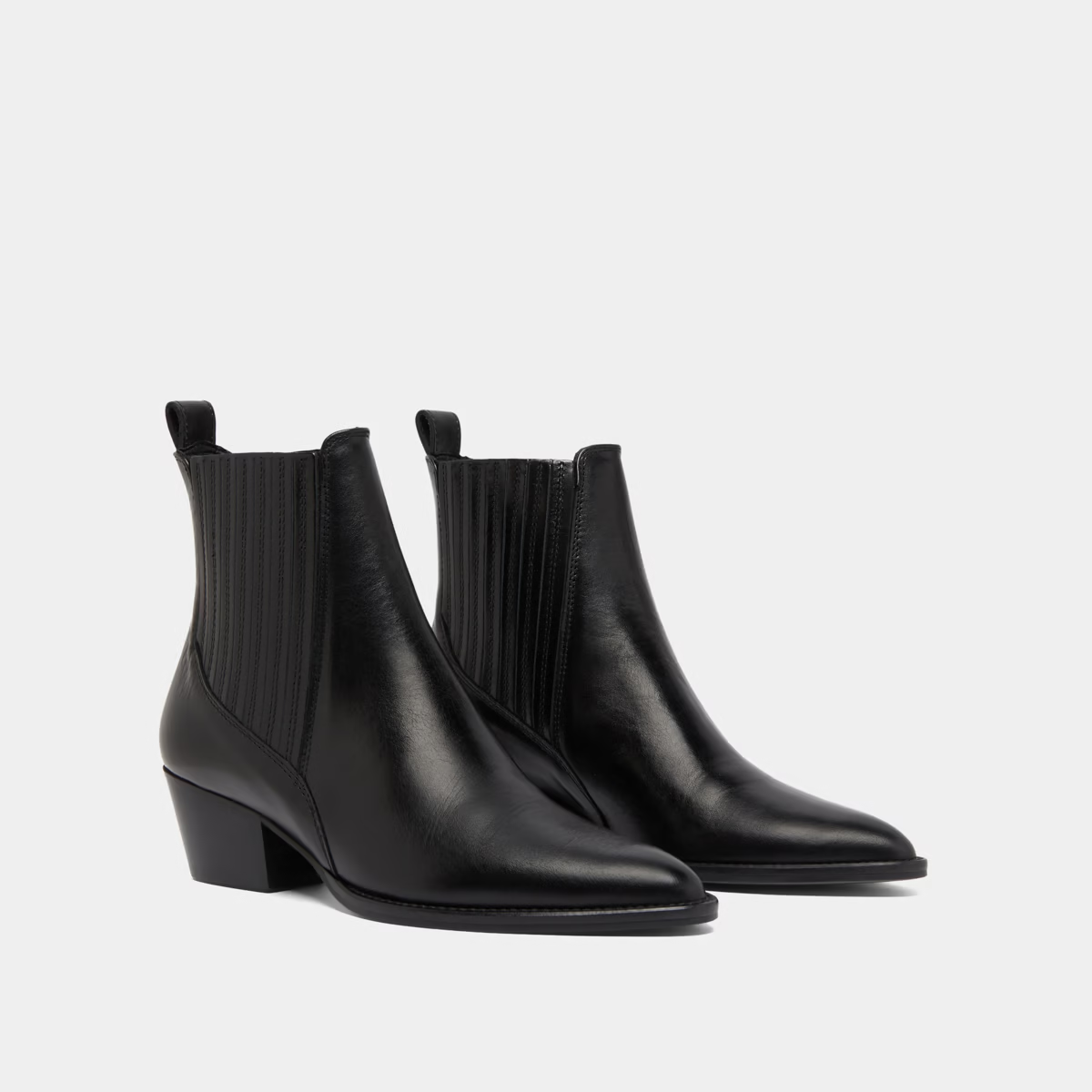 Boots à petits talons biseautés et élastiques